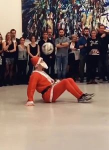 Freestyle navideño en centros comerciales