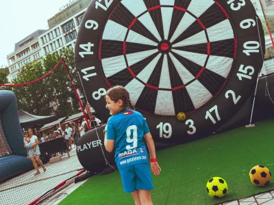 Juegos interactivos con temática fútbol inundaron las instalaciones de la MadCup de la mano de ShowFlow